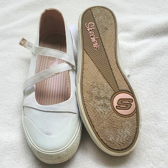 Skecher Mary Jane strap white size 8 - Picture 4 of 5